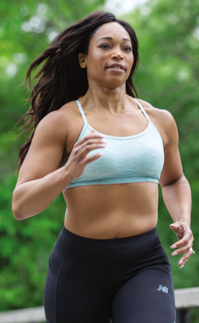 8 Things we love about Tracy Moore D'FYNE Fitness Magazine