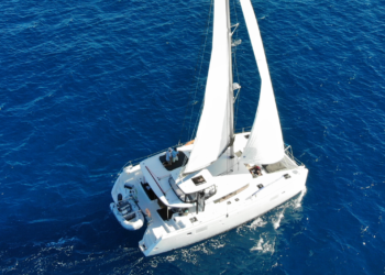 Sailing the Caribbean